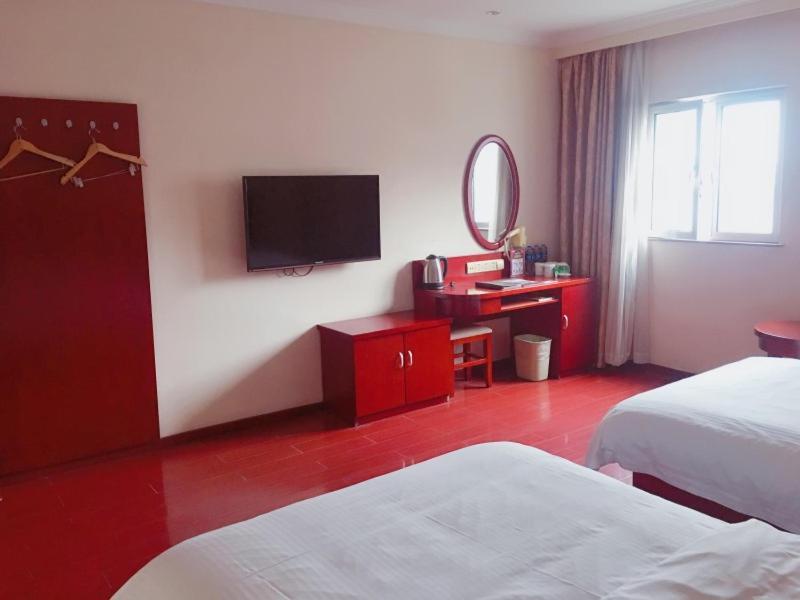 Greentree Inn Shanghai Pudong Airport Wild Animal Park Express Hotel Nanhui Buitenkant foto