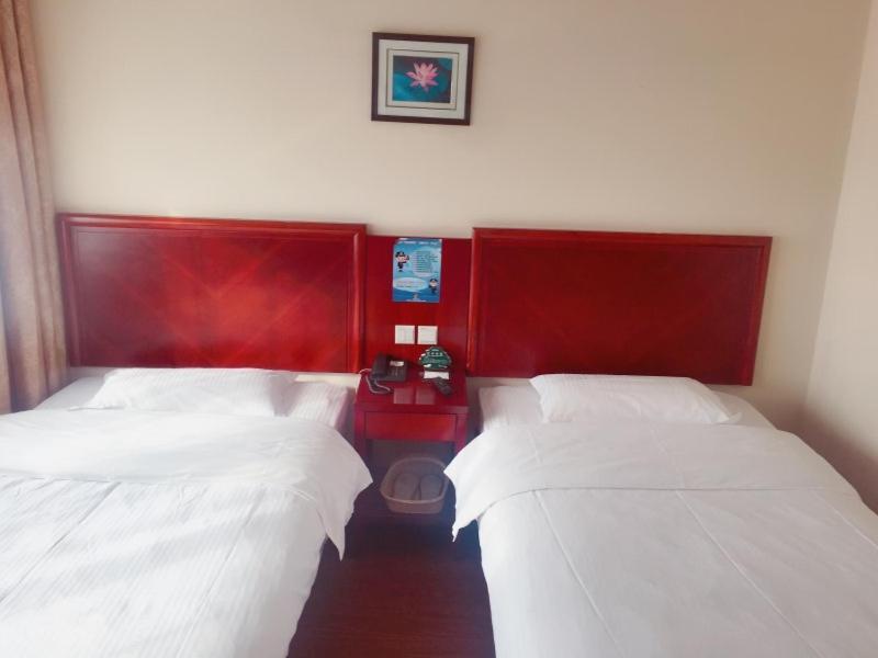 Greentree Inn Shanghai Pudong Airport Wild Animal Park Express Hotel Nanhui Buitenkant foto