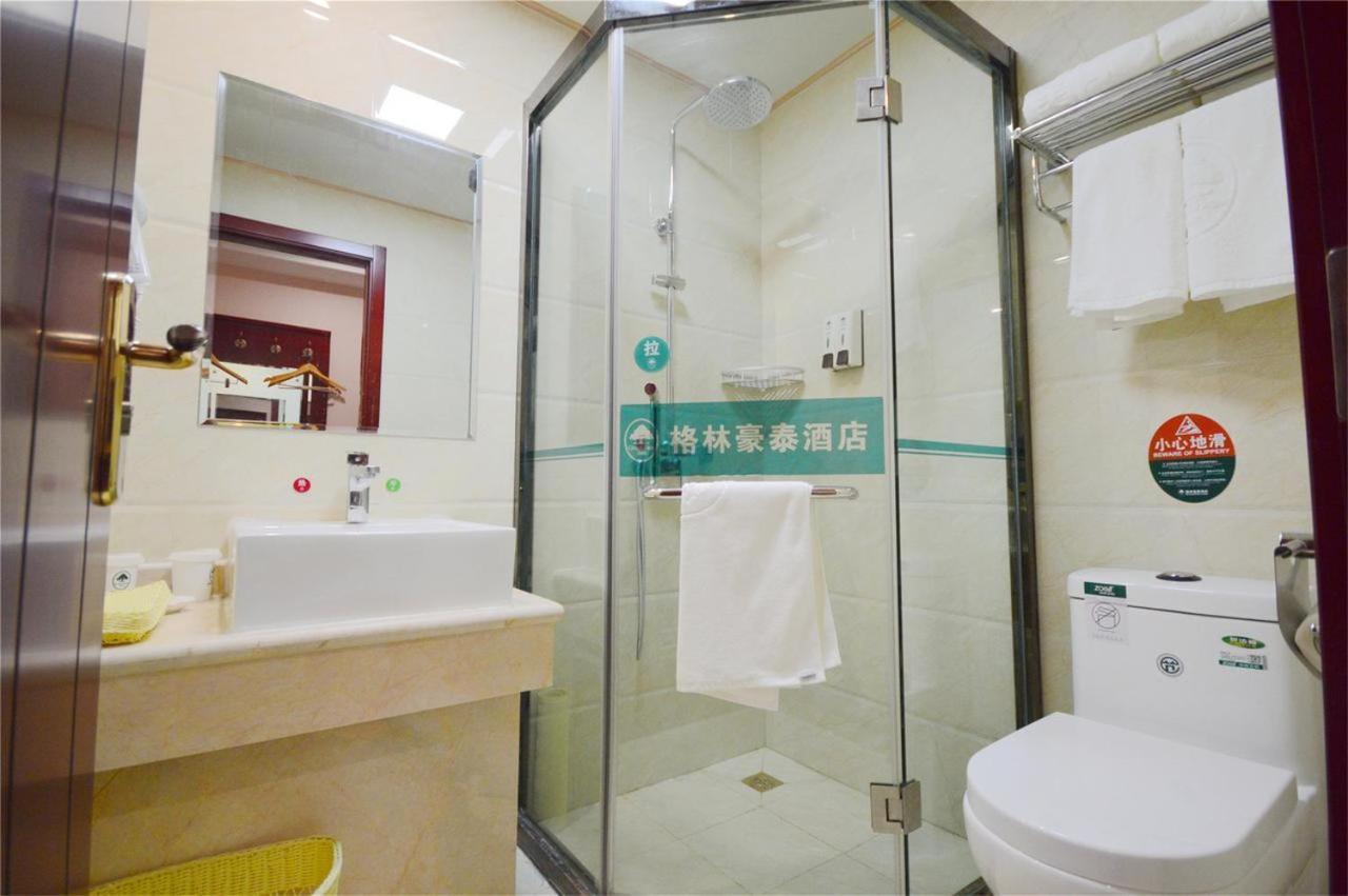 Greentree Inn Shanghai Pudong Airport Wild Animal Park Express Hotel Nanhui Buitenkant foto